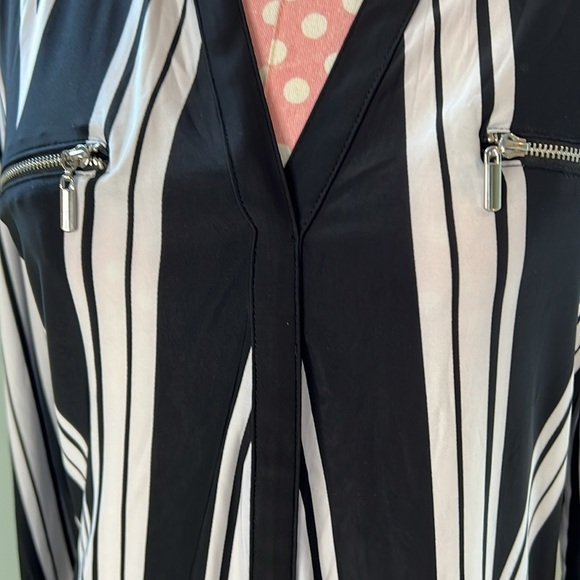 INC International Concepts Blouse Size Medium - Picture 3 of 12